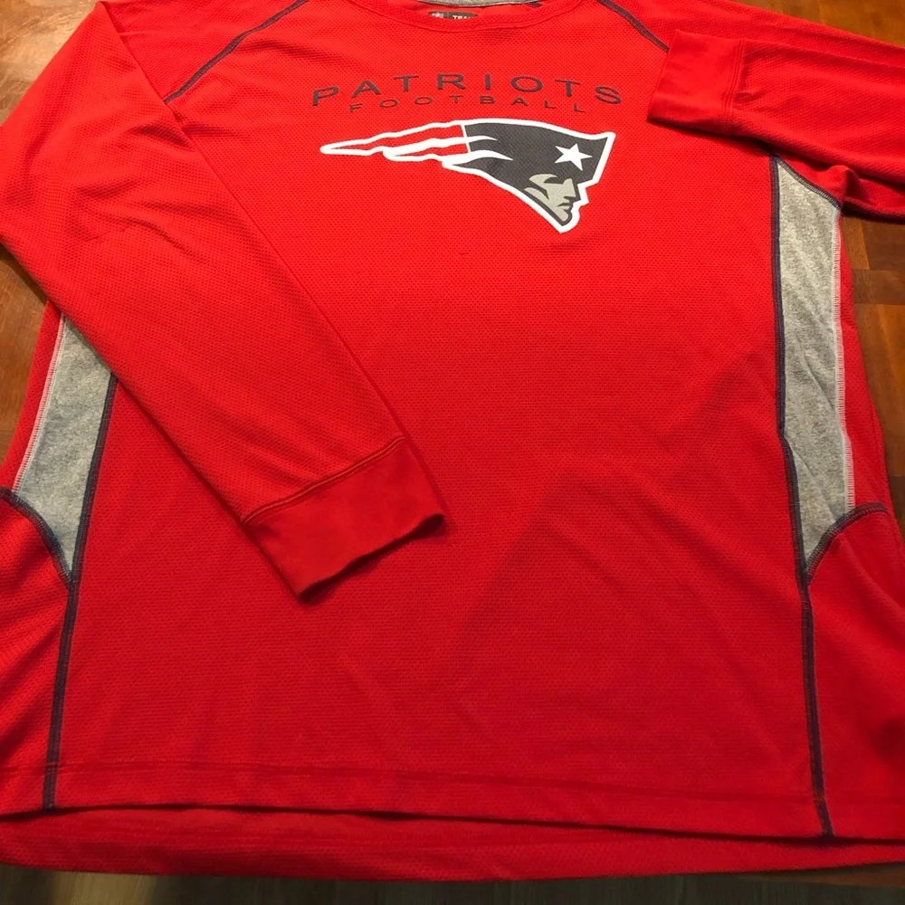 NFL Patriots Red and Gray Women's Jersey Top - Picture 2 of 6